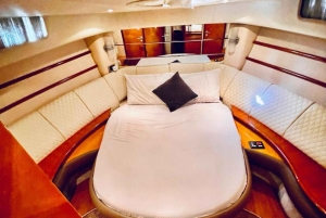 Luxe privéboottocht van 50 voet in de jachthaven van Dubai