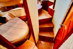 Luxe privéboottocht van 50 voet in de jachthaven van Dubai