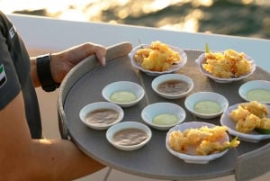 Dubai: Sunseeker Superyacht VIP Dinner, Drinks & Live DJ