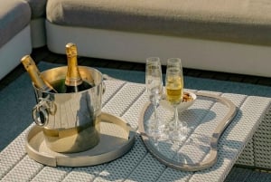 Dubai: Sunseeker Superyacht VIP Dinner, Drinks & Live DJ