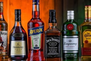 Dubai: Sunseeker Superyacht VIP Dinner, Drinks & Live DJ