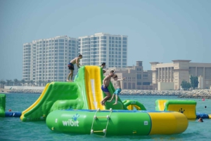 Надувной аквапарк с 8+ полями на Пальме Джумейра в Дубае