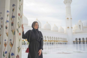 From Dubai: Abu Dhabi Grand Mosque, Louvre Museum & Aquarium