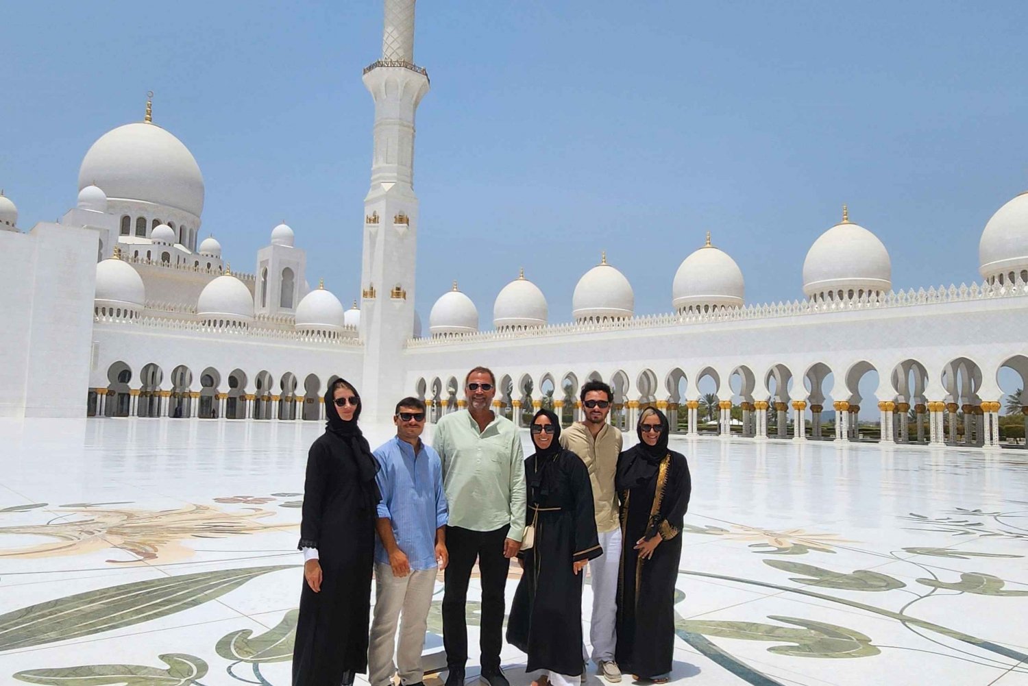 Abu Dhabi Top Sights Adventure: from Dubai