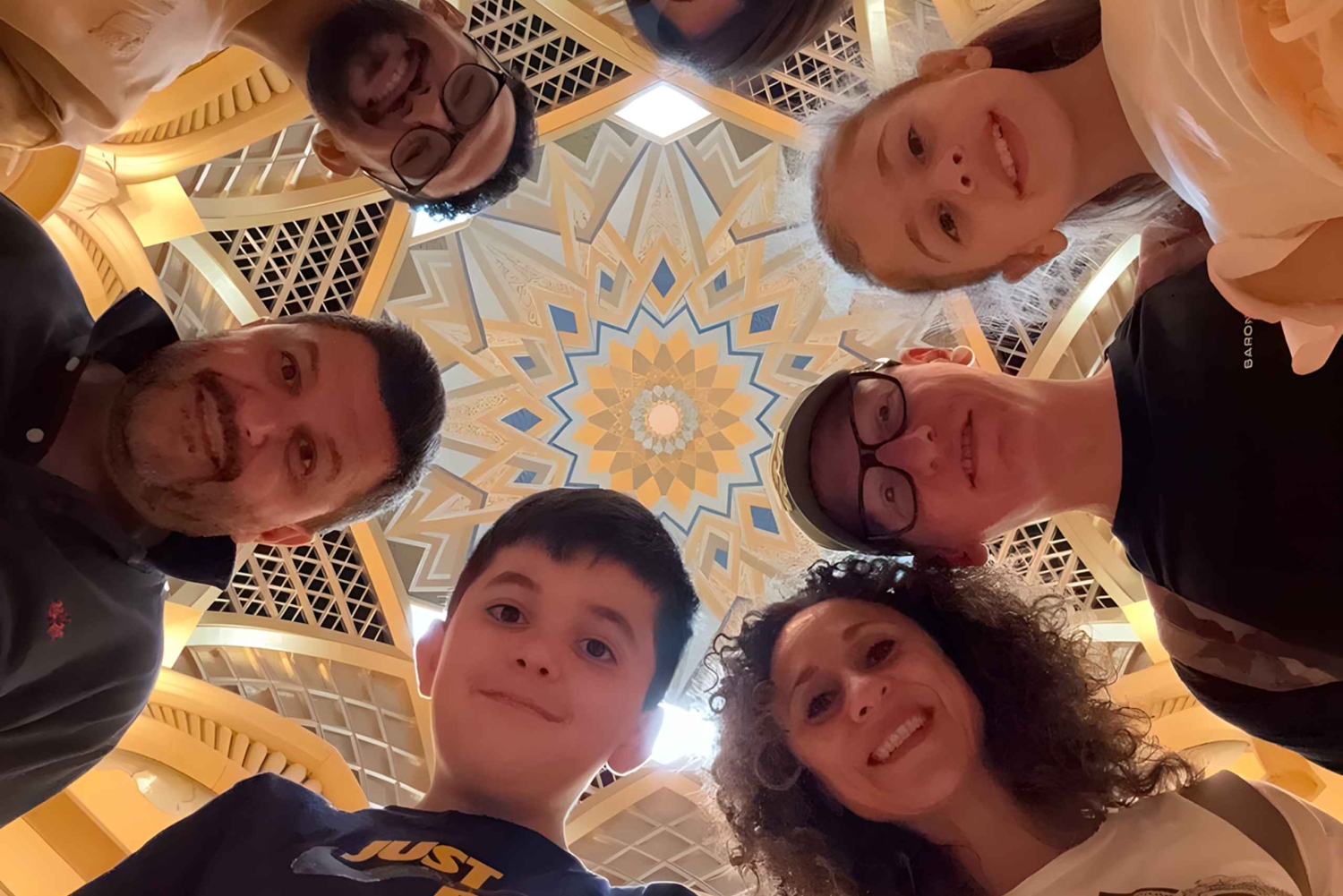 Całodniowa wycieczka po Abu Zabi – Wielki Meczet, Luwr i nie tylko