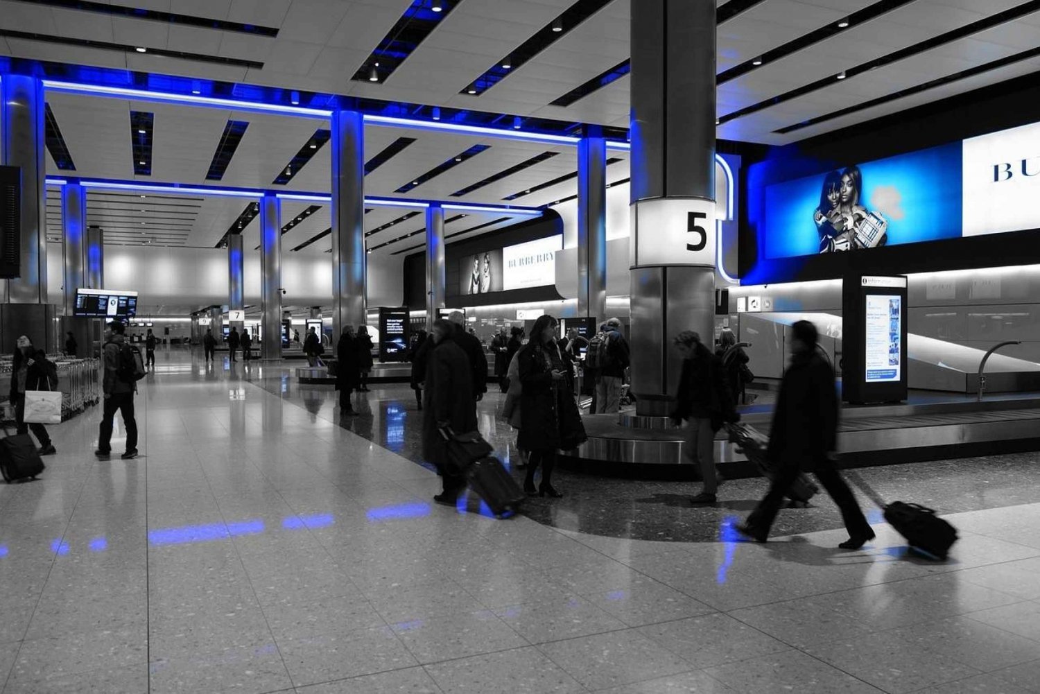 Transfer lotniskowy: Z lotniska w Dubaju (DXB) do Abu Zabi