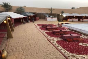 Dubai: Arabisk sanddynesafari med grillmiddag og kamelritt