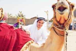 Dubai: Safári nas dunas da Arábia com jantar com churrasco e passeio de camelo