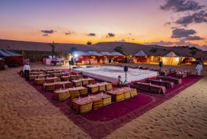 Dubai: Red Dune Desert Safari with Sandboarding & BBQ Dinner