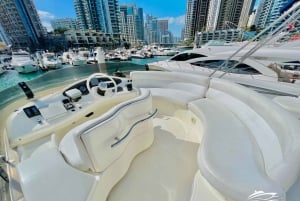 Dubai: Azimut 42 Feet Private Luxury Yacht Cruise