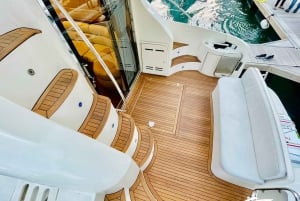 Dubai: Azimut 42 Feet Private Luxury Yacht Cruise