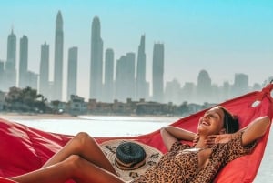 Dubaj: Dzień na plaży na Palmie z widokiem na Skyline