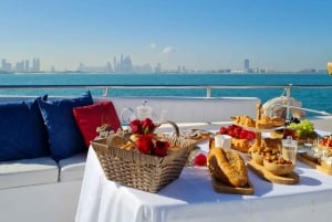 Luxury Proposal on a Yacht in Dubai