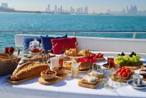 Luxury Proposal on a Yacht in Dubai