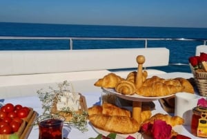 Luxury Proposal on a Yacht in Dubai