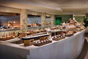 Dubai: Buffet Breakfast at Palazzo Versace with Drinks