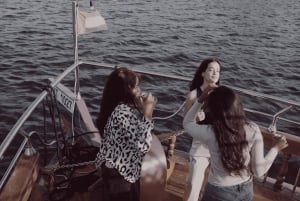 Dubai Creek Dhow Cruise with Unlimited Freshly Baked Pizza