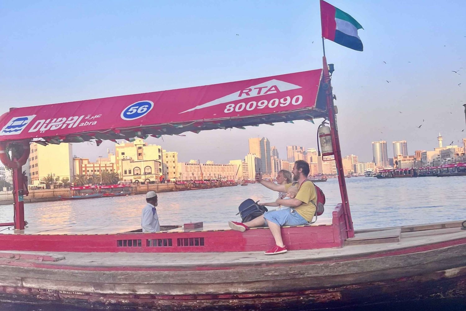 Upptäck magin i gamla Dubai på en stadsvandring med guide
