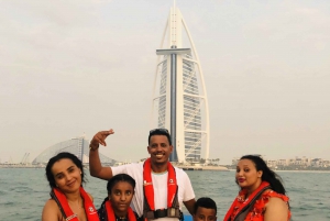 Dubai: 1-Hour Scenic Speedboat Tour