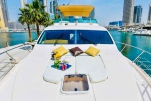 Dubai: 2 timmars charterkryssning på en yacht
