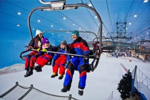Dubai: 2-timmars eller heldagspass i backen på Ski Dubai