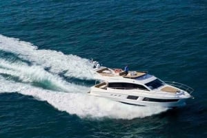 Dubai: 2-Hour Private Yacht Cruise around Burj Al-Arab