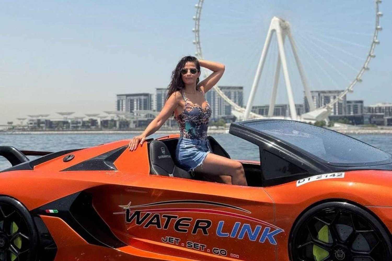 Dubai: 20 Minutes Lamborghini Jet Car Tour