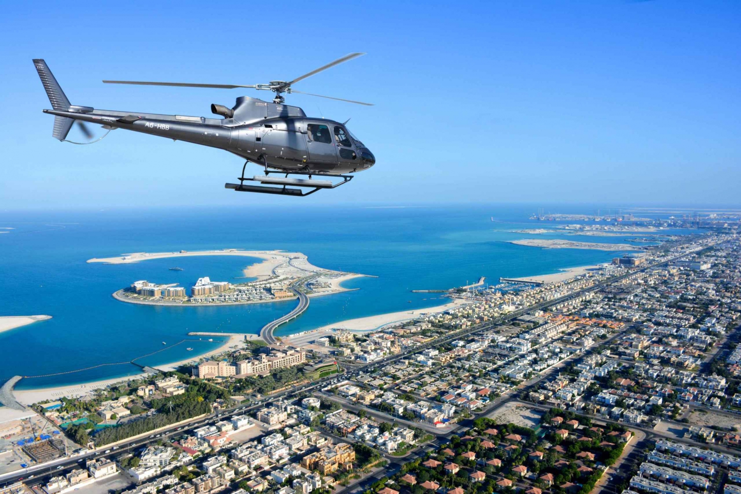 Dubai: Helikopterflygning på 22 minuter