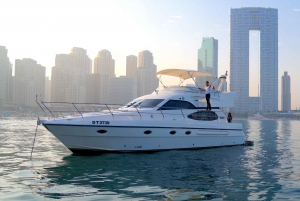 Dubai: Luxury Private 50 FT Yacht Cruise & (Sushi Optional)