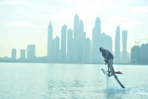 Dubai: Palm Jumeirahissa: 30 minuutin Jetovator-istunto The Palm Jumeirahissa