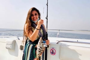 Dubai: 4-Hour Deep Sea Fishing, Trolling, Casting