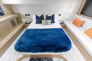 Dubai Private Yacht Tour with Swimming Drinks and BBQ Option