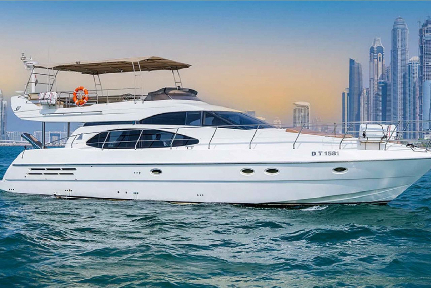 Dubai: Zeetocht met jacht van 58 voet