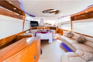 Dubai: Passeio de Iate de 58 pés pelo mar