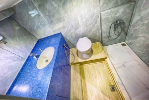 Dubai: iate de 70 pés para até 35 convidados