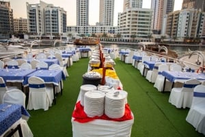 Dubai: 90-Min Dhow Dinner Cruise with Entertainer Shows