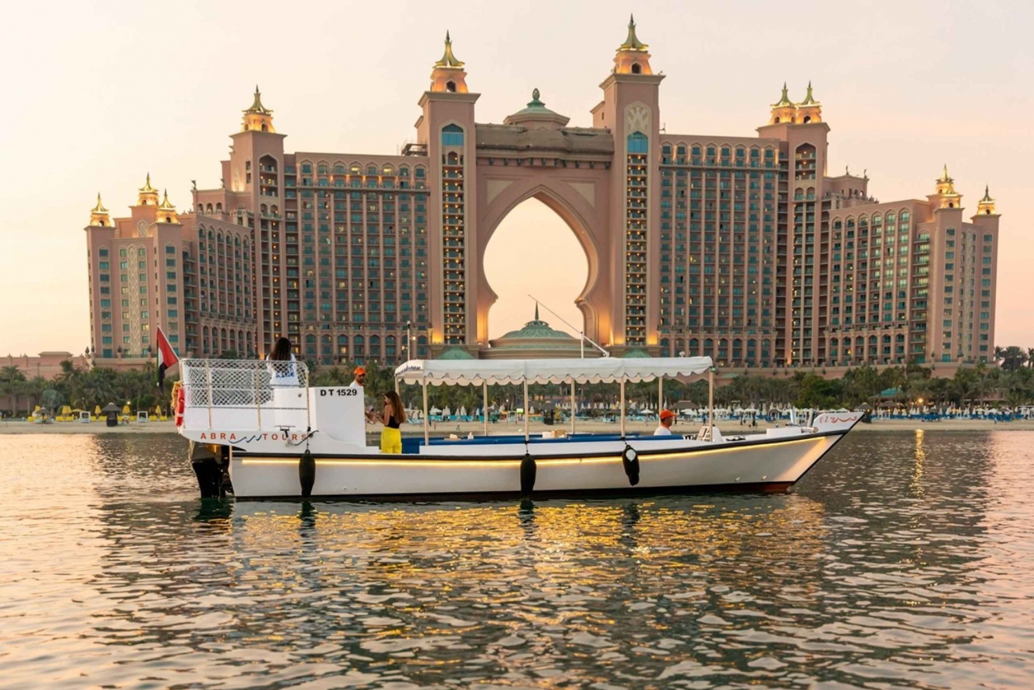 Dubai: Excursión en barco Abra en Atlantis, Palm, Ain Dubai y Marina