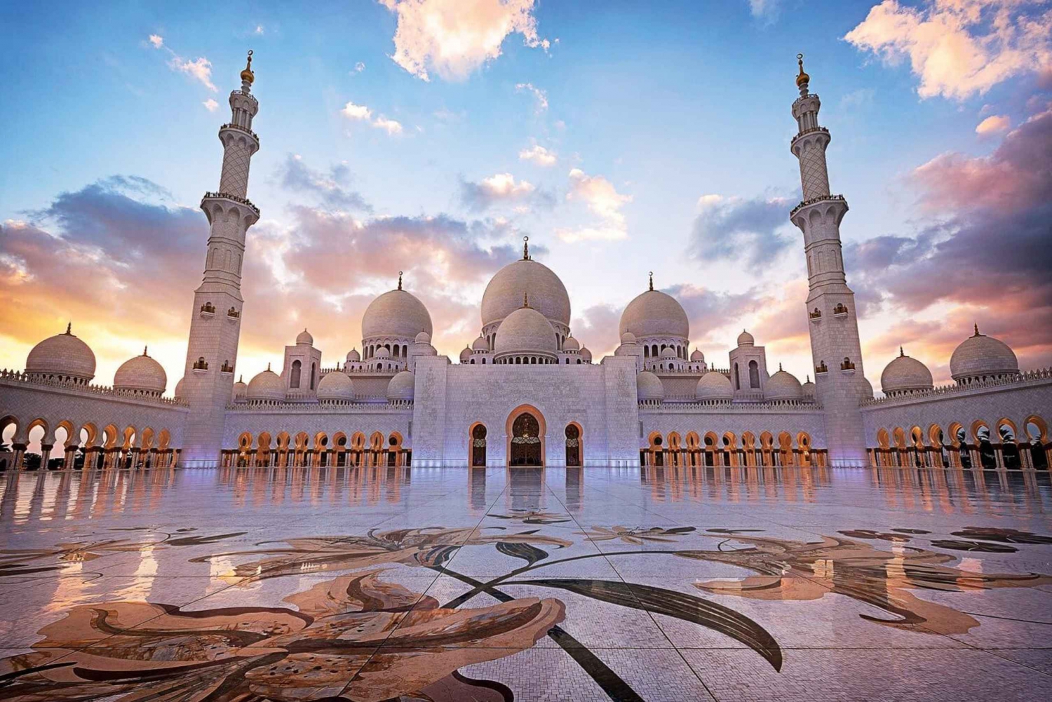 Dubai: Abu Dhabi Grand Mosque & Palace Premium Heritage Tour