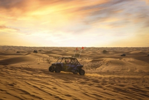 Dubai: Aventura em um safári de buggy nas dunas, passeio de camelo e jantar com churrasco