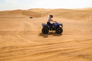 Dubai: Safári de aventura em quadriciclo, passeio de camelo e bebidas