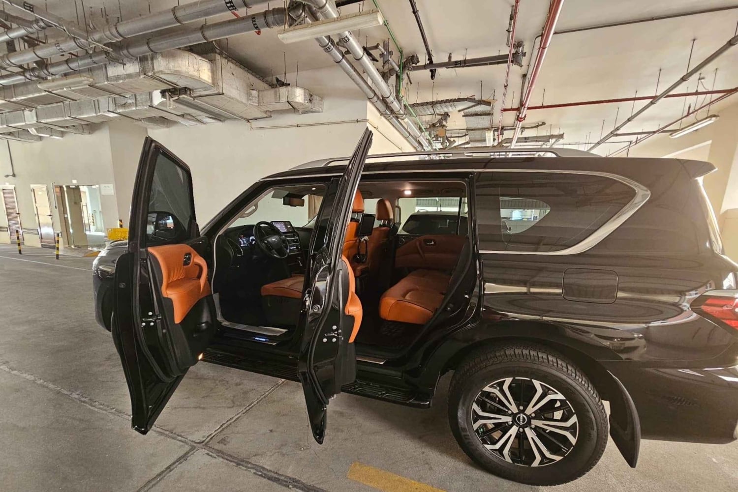 Ankunfts- und Abreisetransfers am Flughafen Dubai | Privater Service