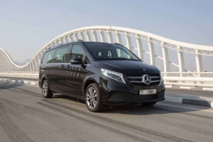 Из аэропорта Дубая в город Абу-Даби на автомобиле Mercedes Benz V Class