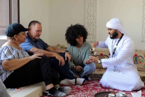 Dubaj: Al Fahidi Walking Tour z sesją zdjęciową i przejażdżką Abrą