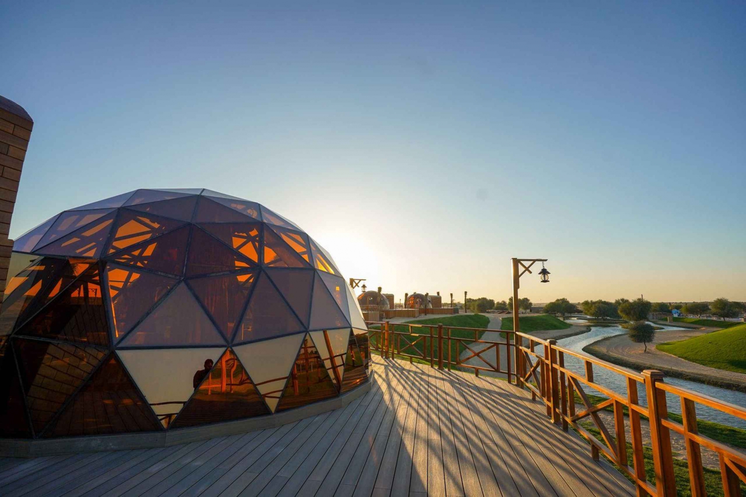 Dubai: Al Marmoom Domes Desert Glamping & Dining Experience