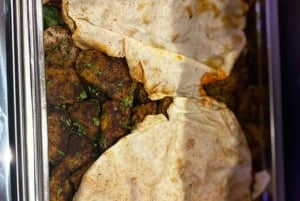 Дубай: прогулка на самом большом дау Al Seef с ужином и живым шоу