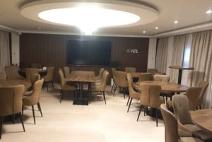 Дубай: прогулка на самом большом дау Al Seef с ужином и живым шоу