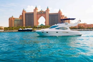 Dubai: Atlantis ja Burj Al Arab -risteily ylellisellä huvijahdilla.