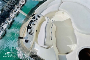 Dubai: Azimut 42 Feet Private Luxury Yacht Cruise