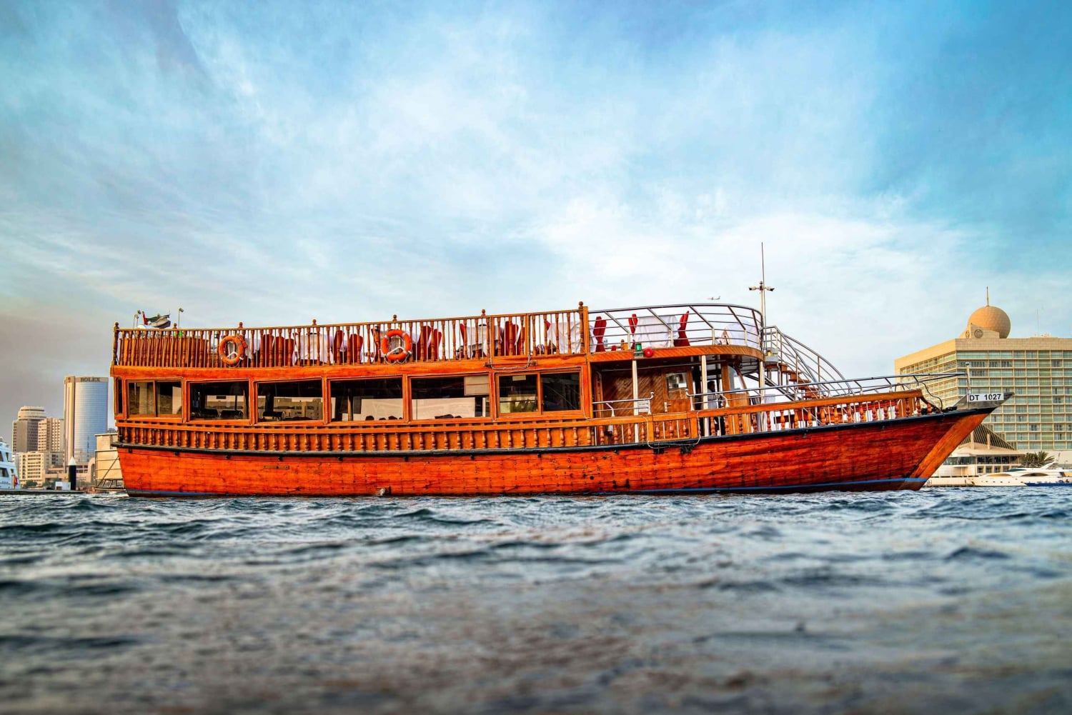 Dubai: Dhow Cruise: Big Bus Hop-On Hop-Off Tour & Dhow Cruise