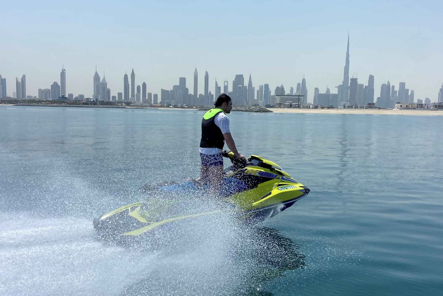 Dubai: emozionante tour in moto d'acqua del Burj Al Arab e delle World Islands